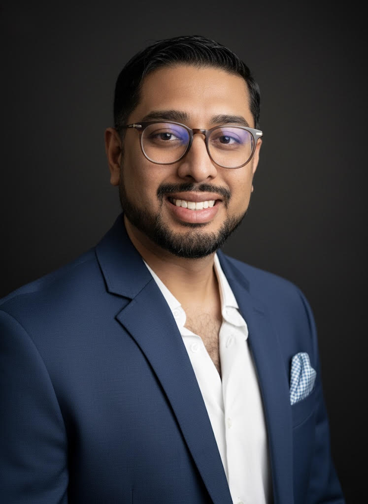 Dr. Kumar Patel providing eye care in Flower Mound